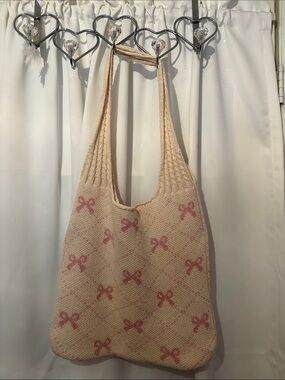 Soft Pink Bow Pattern Knit Shoulder Tote Bag